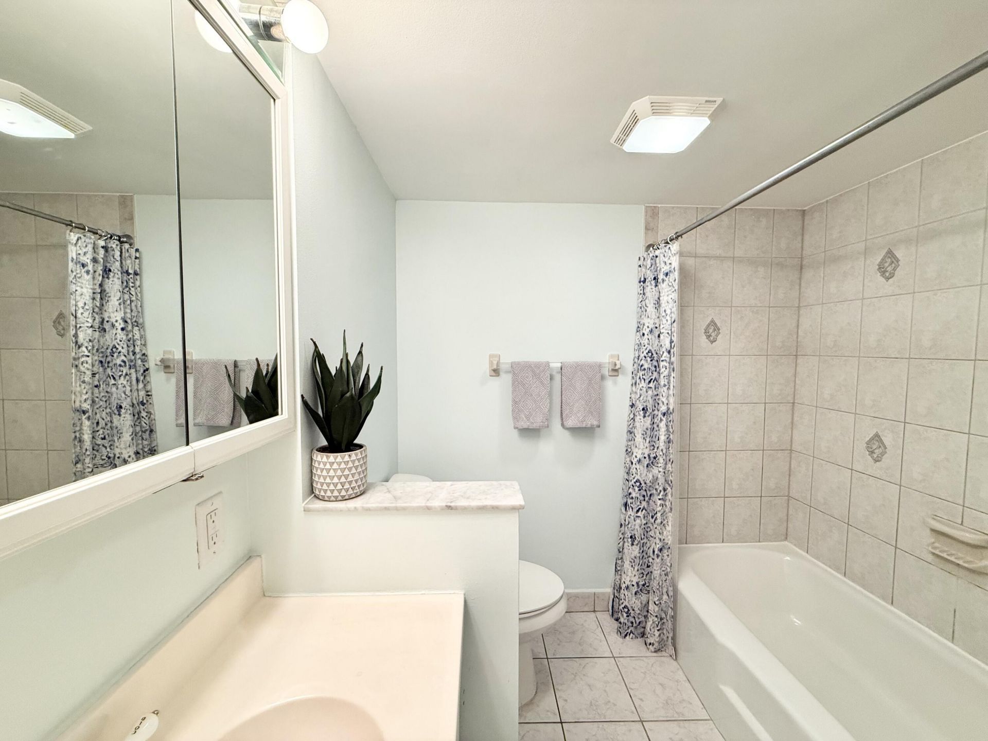 950 Ponce De Leon Road, Unit 104, Boca Raton, FL 33432 Photo