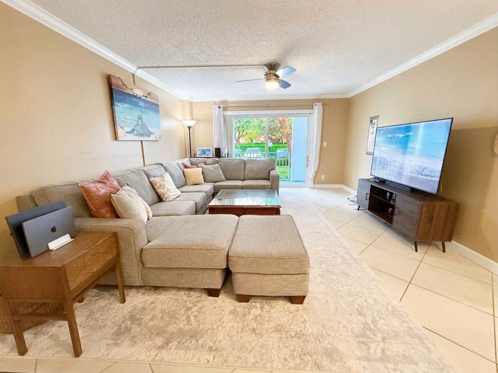950 Ponce De Leon Road, Unit 104, Boca Raton, FL 33432 Photo