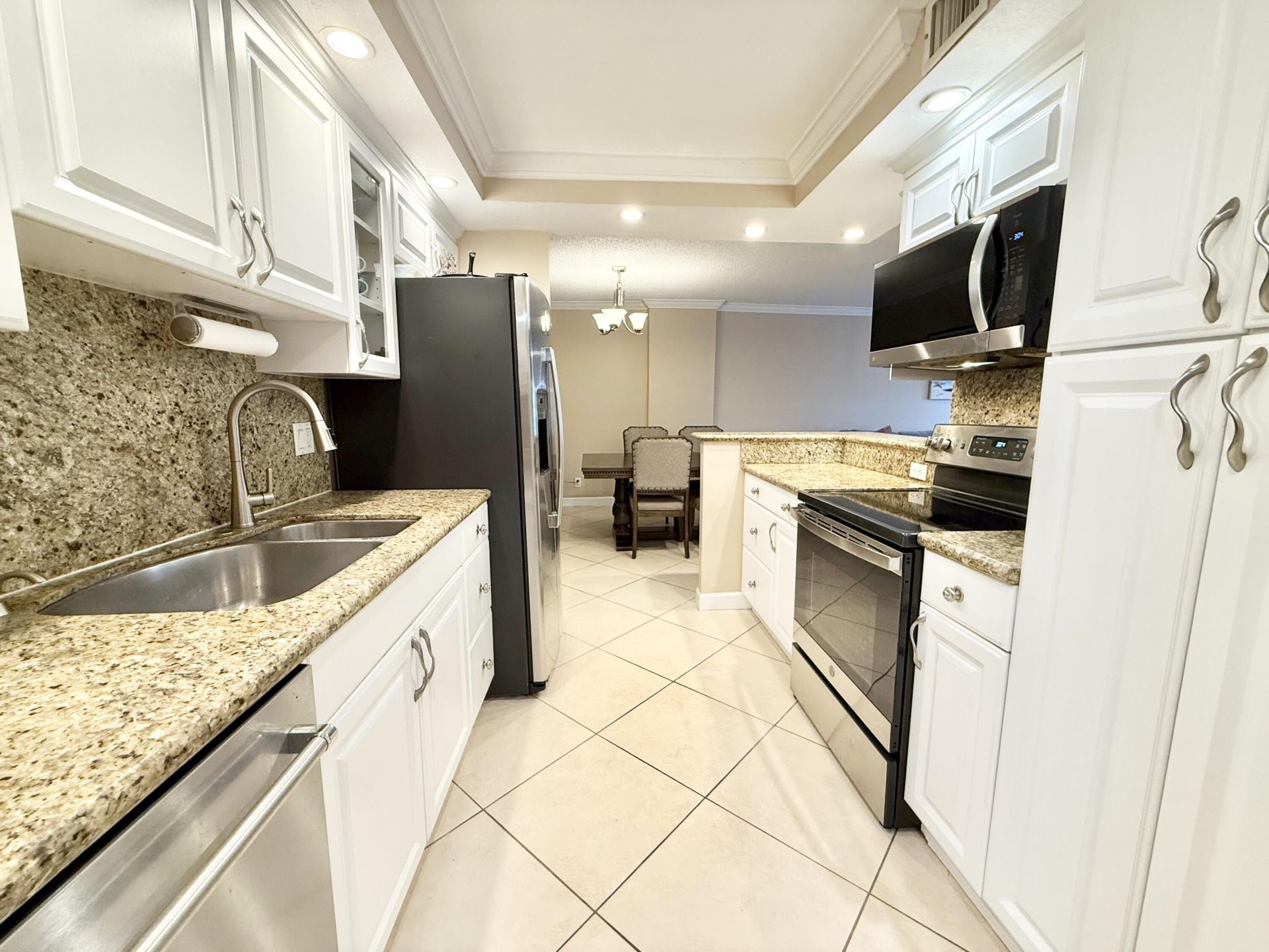 950 Ponce De Leon Road, Unit 104, Boca Raton, FL 33432 Photo