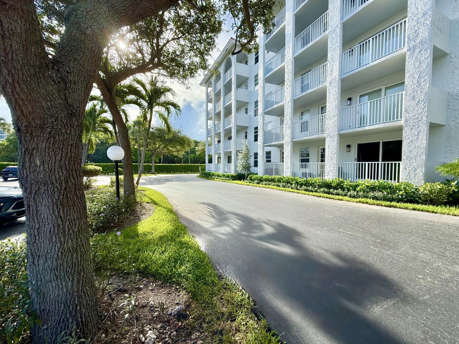 950 Ponce De Leon Road, Unit 104, Boca Raton, FL 33432 Photo