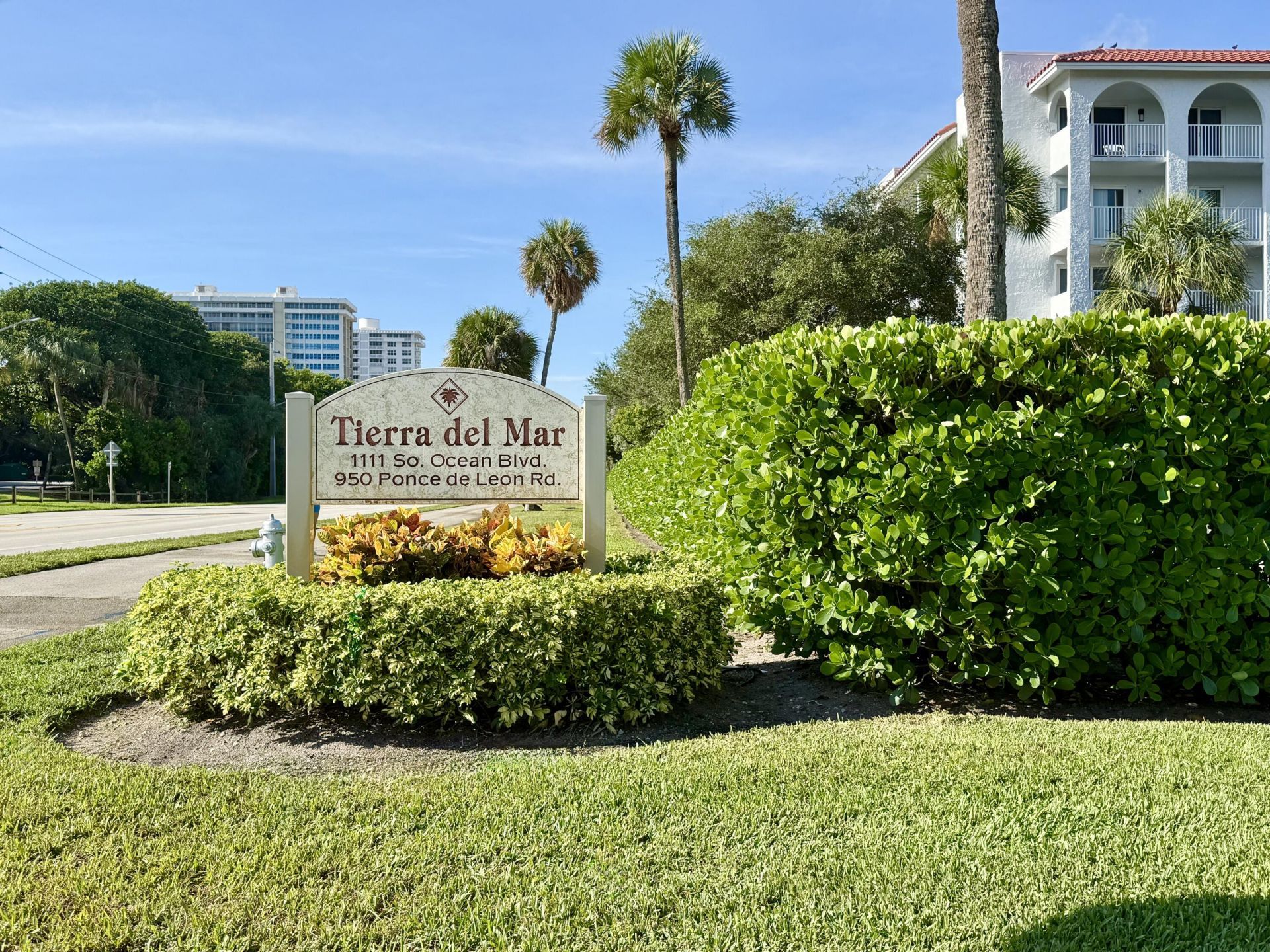 950 Ponce De Leon Road, Unit 104, Boca Raton, FL 33432 Photo