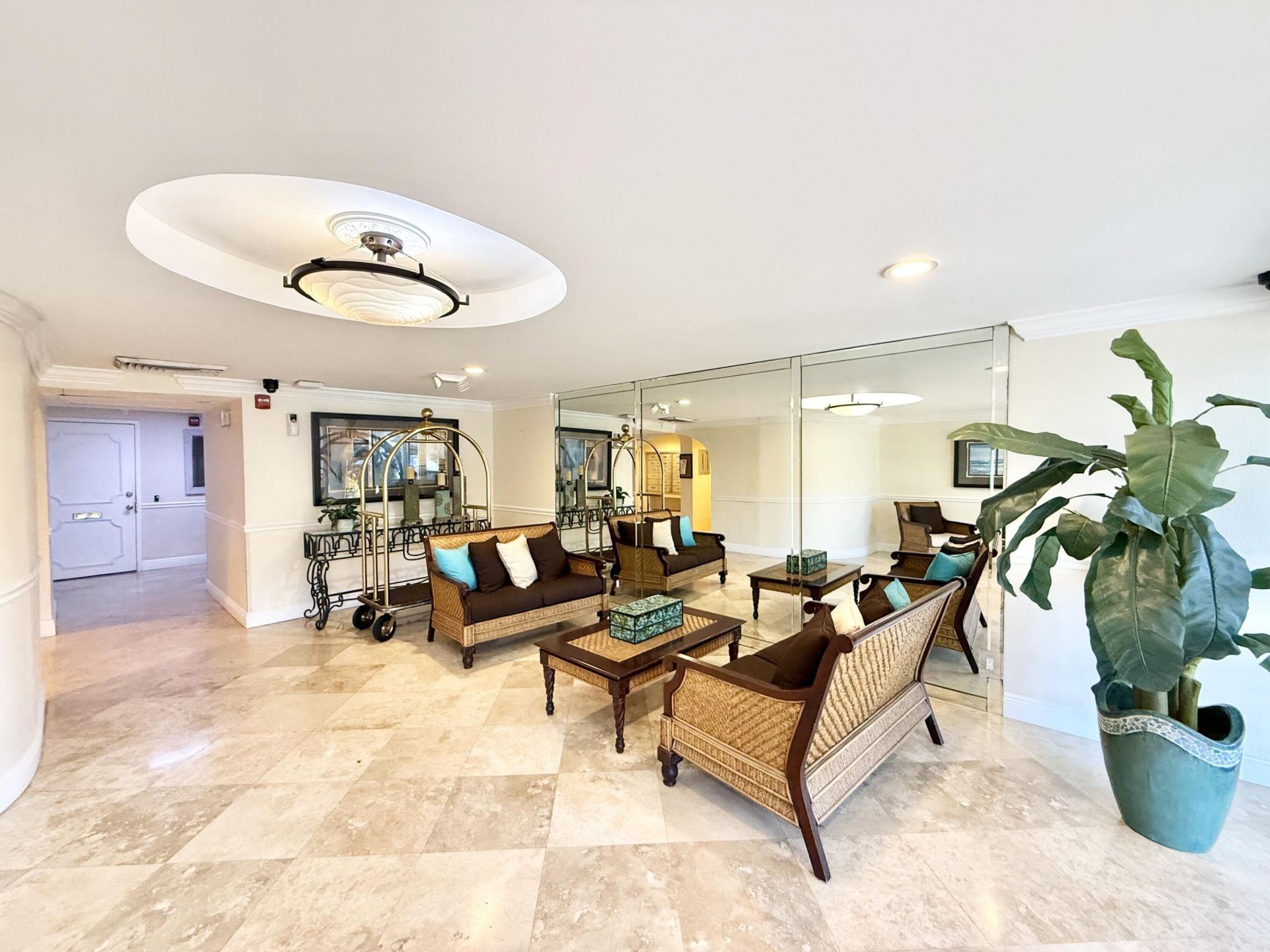 950 Ponce De Leon Road, Unit 104, Boca Raton, FL 33432 Photo
