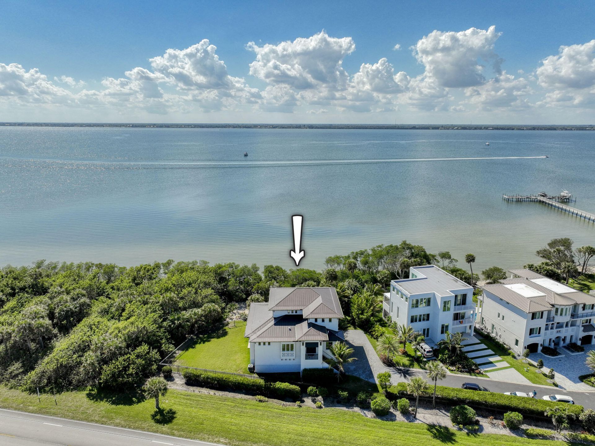 7683 Pelican Pointe Drive, Jensen Beach, FL 34957 Photo