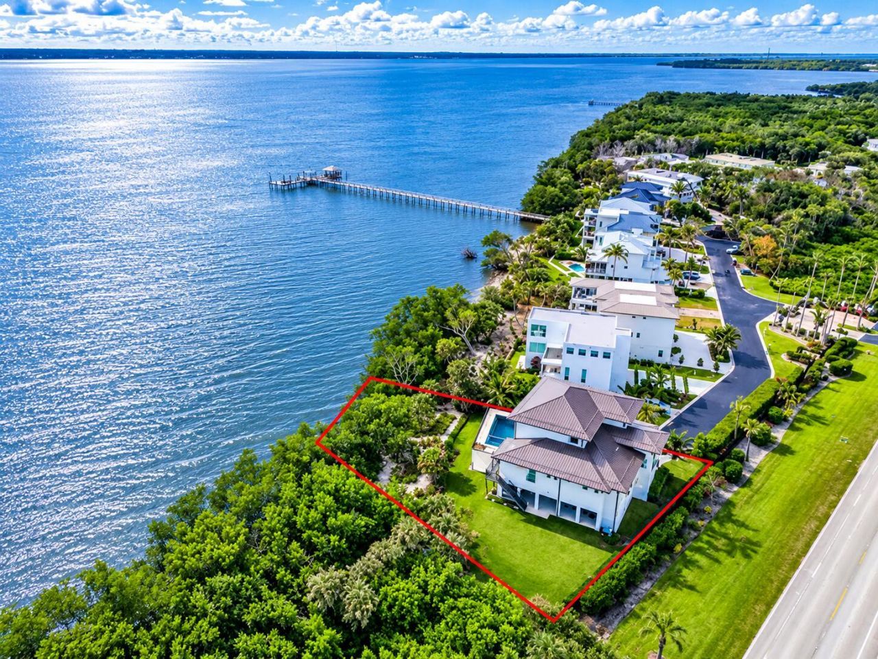 7683 Pelican Pointe Drive, Jensen Beach, FL 34957 Photo
