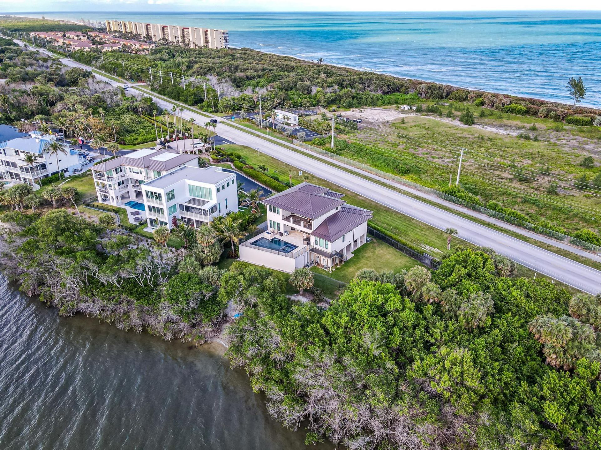7683 Pelican Pointe Drive, Jensen Beach, FL 34957 Photo