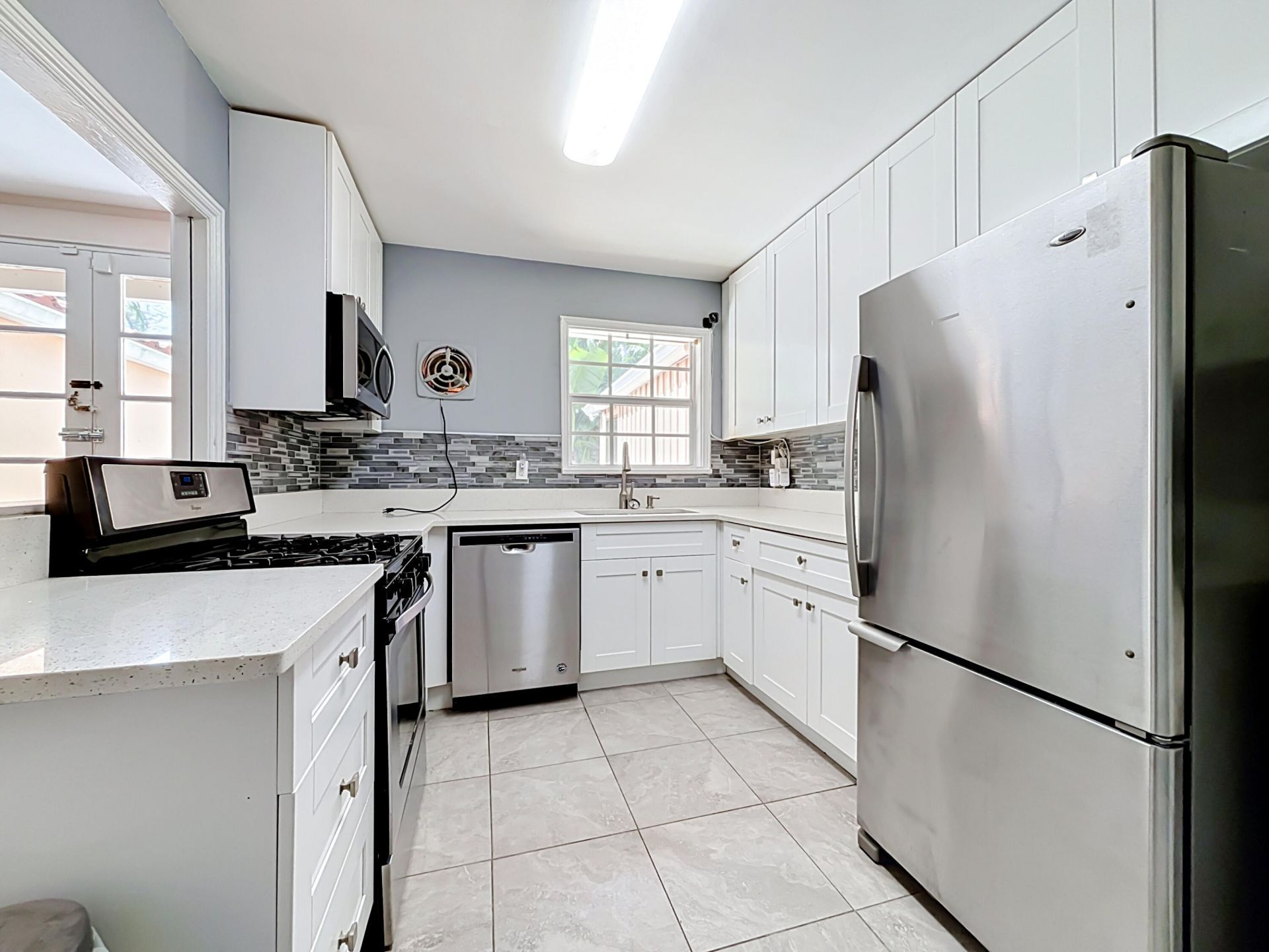 427 37th Street, West Palm Beach, FL 33407 Photo