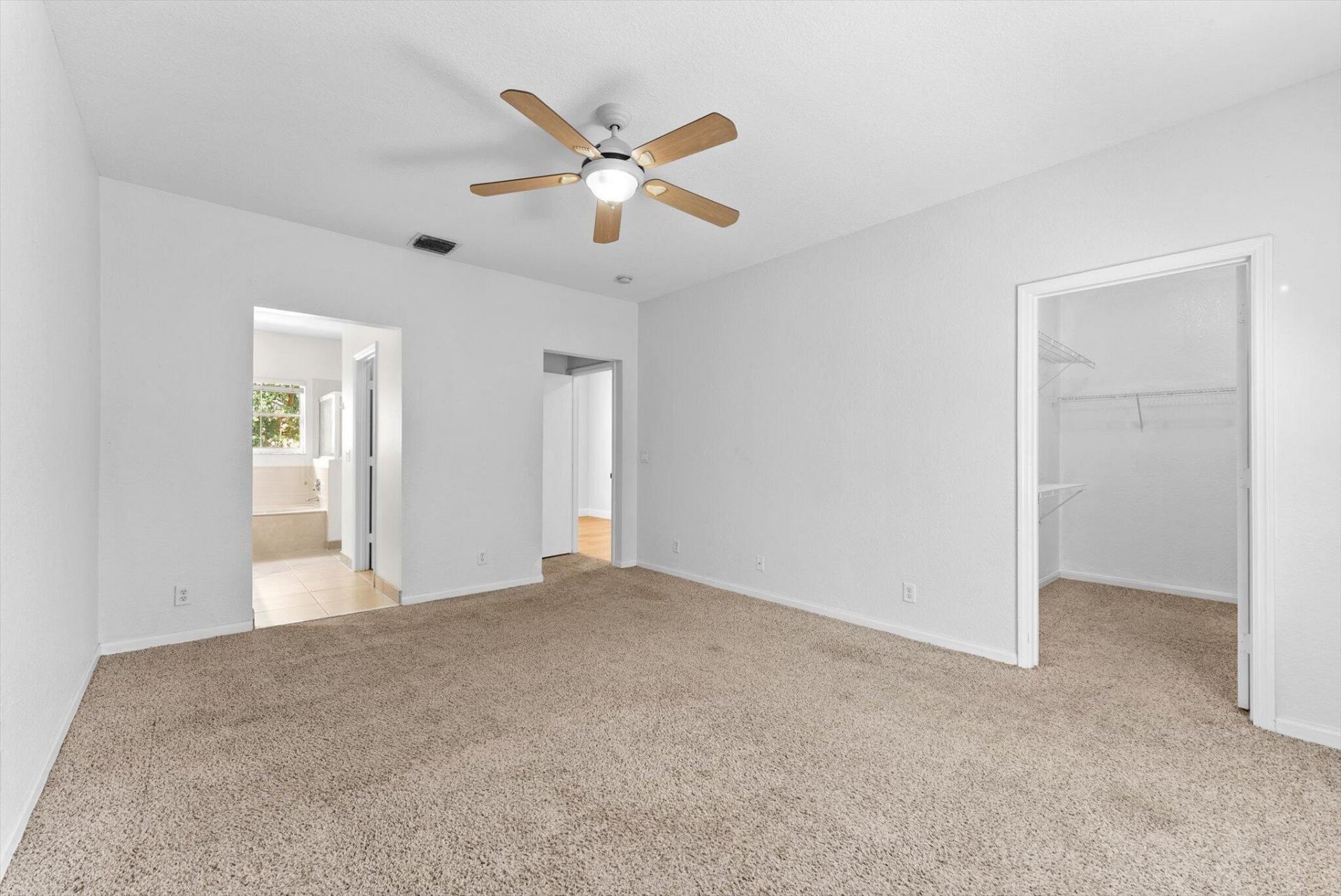 5302 Victoria Circle, West Palm Beach, FL 33409 Photo