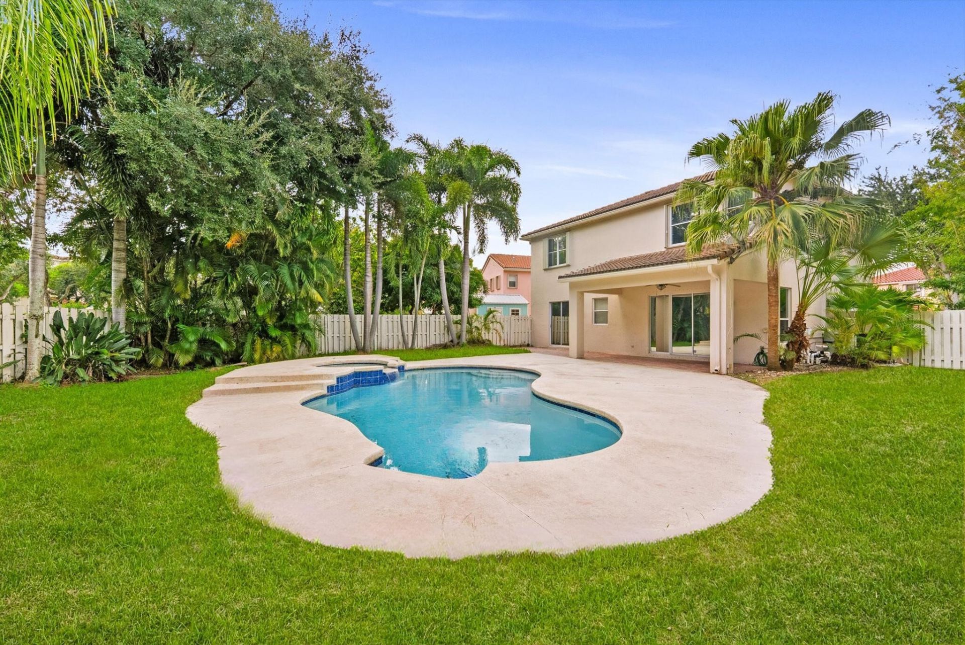 5302 Victoria Circle, West Palm Beach, FL 33409 Photo