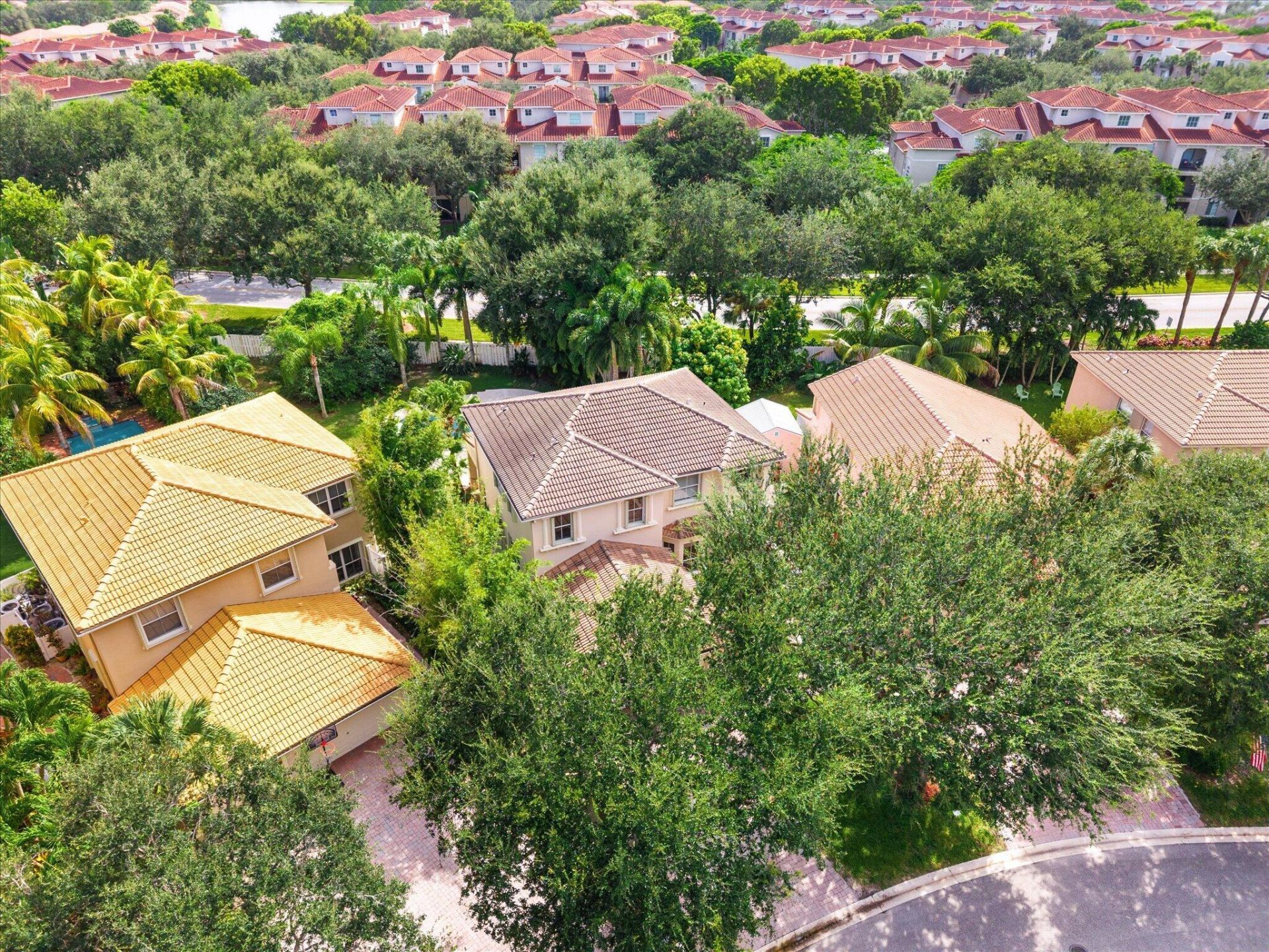 5302 Victoria Circle, West Palm Beach, FL 33409 Photo