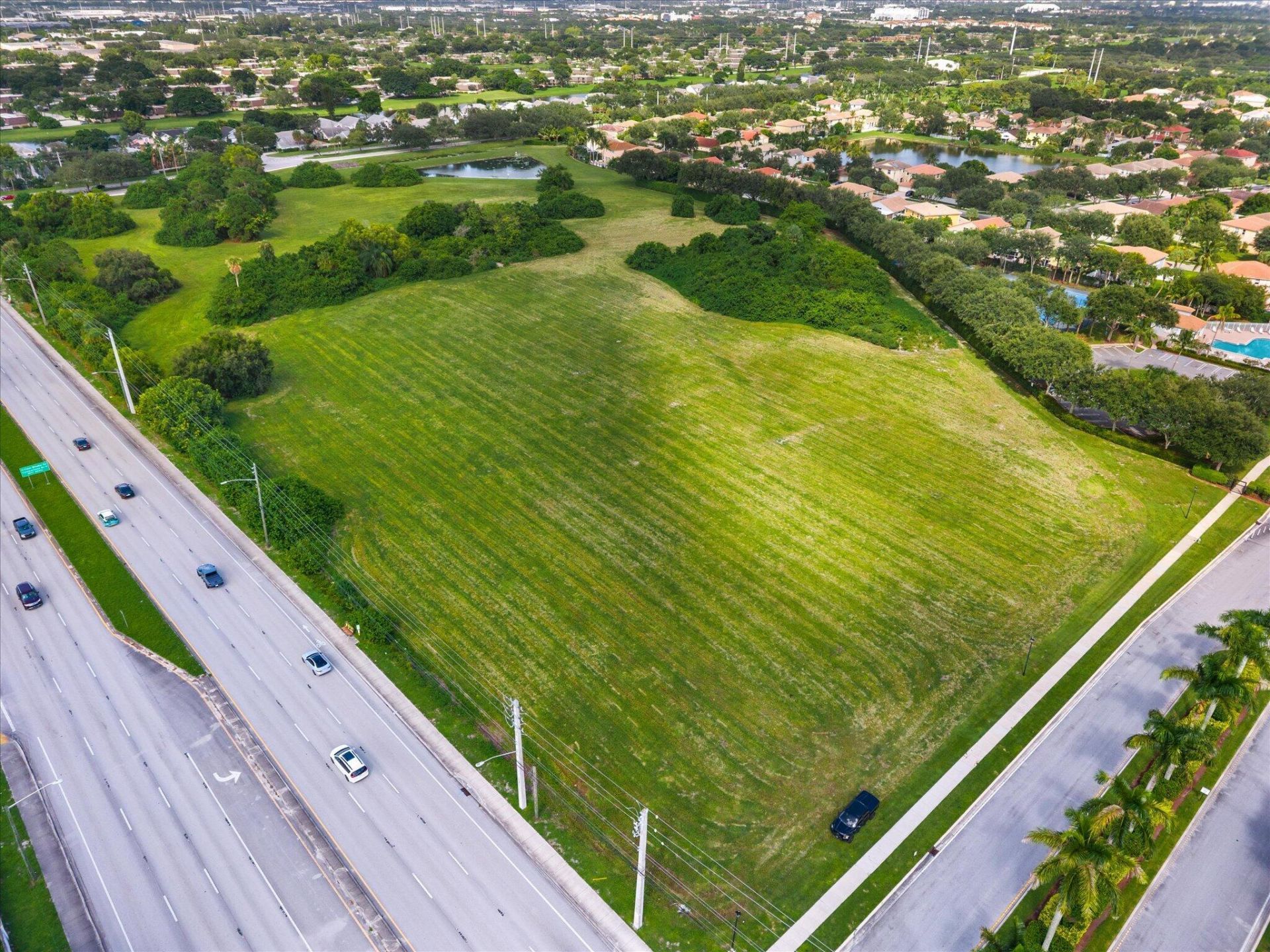 5302 Victoria Circle, West Palm Beach, FL 33409 Photo