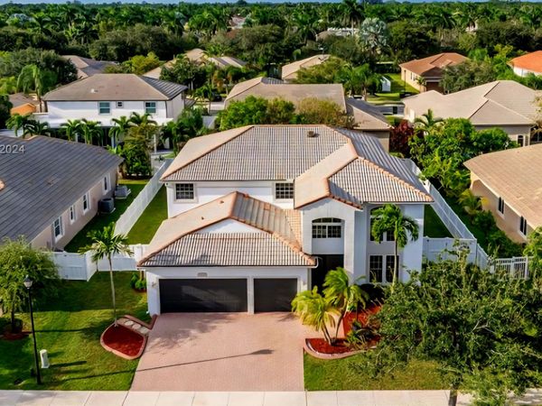 13823 NW 15th Street NW, Pembroke Pines, FL 33028