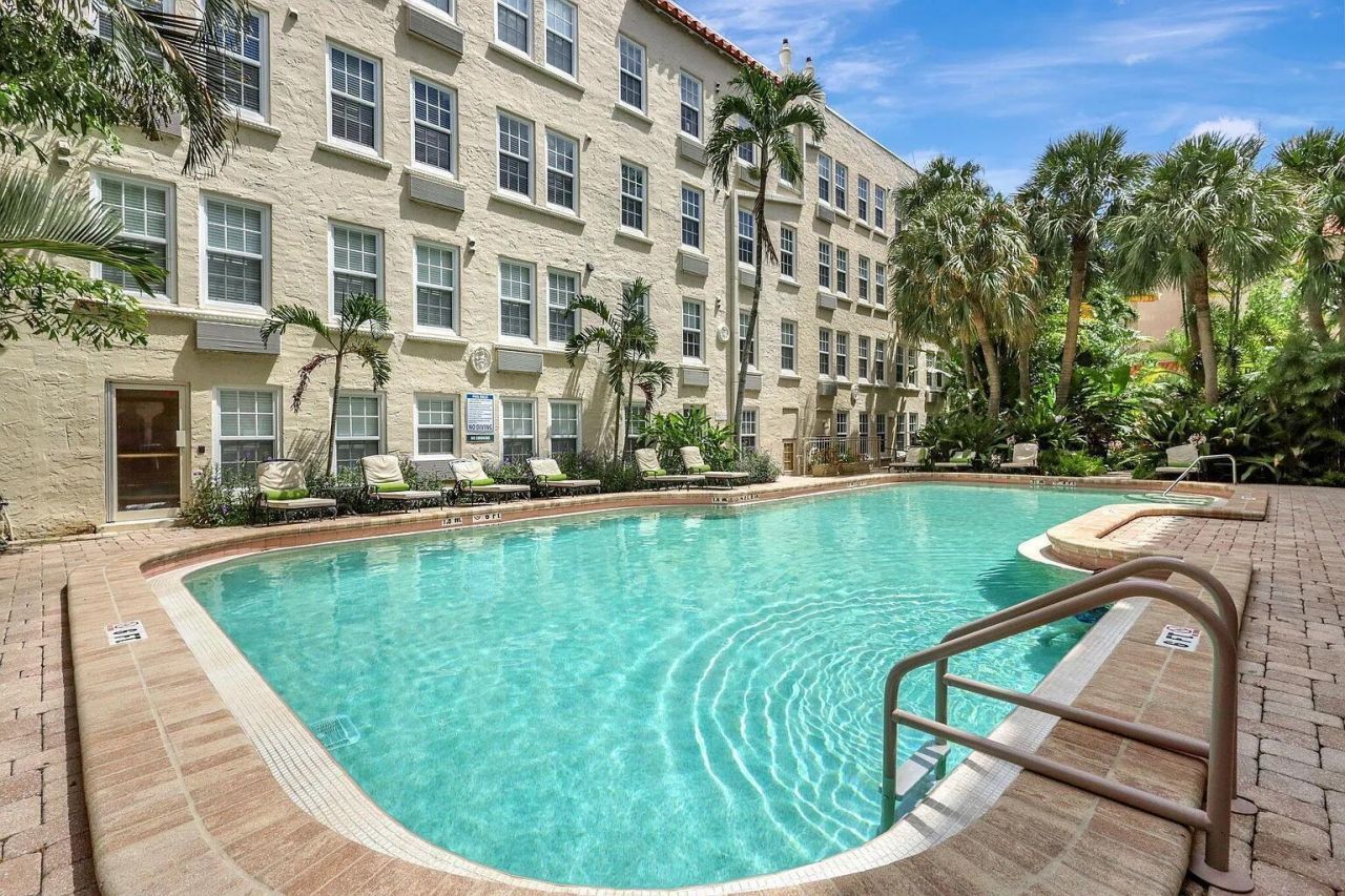 235 Sunrise Avenue, Unit 3215, Palm Beach, FL 33480 Photo