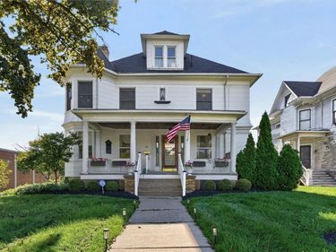 42 N Main Street , Canandaigua, NY 14424