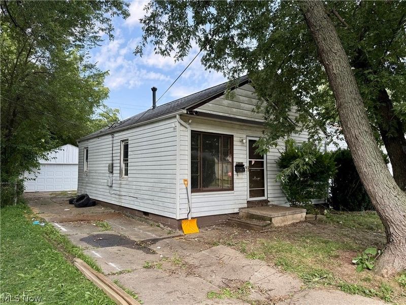 11914 Mcgowan Avenue, Cleveland, OH 44135 Photo 1