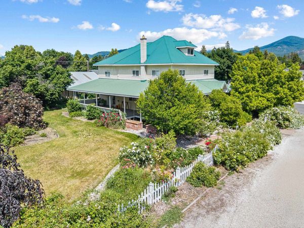 802 W Main Ave, Chewelah, WA 99109