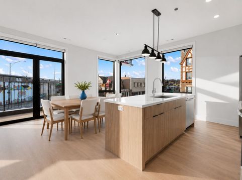 Main Photo