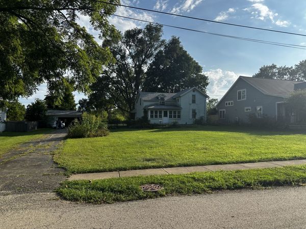 428 Chalmers Street , Geneva, IL 60134