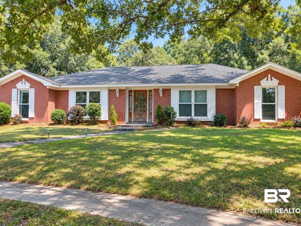 2805 Westmoor Court, Mobile, AL 36695