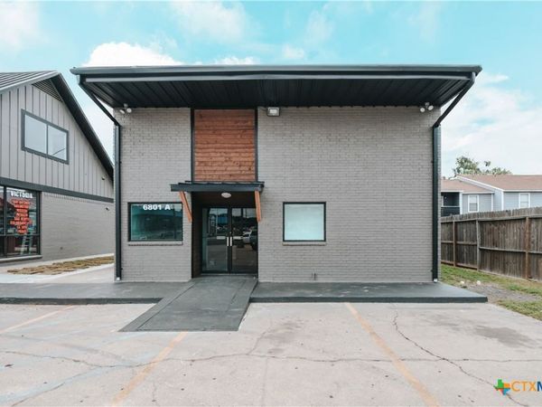 6801 N Navarro Street , Unit A, Victoria, TX 77904
