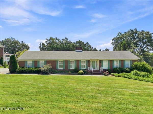 5304 Angeles Drive, Knoxville, TN 37918
