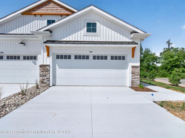 812 Joyce Lane, St. Johns, MI 48879