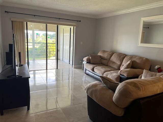 9300 SW 8th Street, Unit 403, Boca Raton, FL 33428 Photo