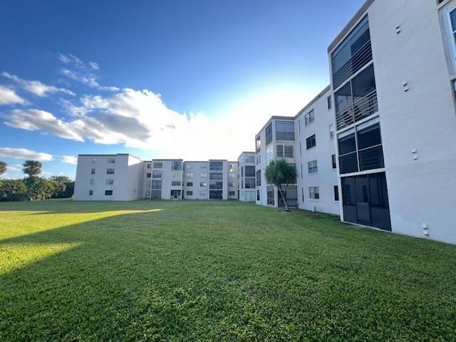 9300 SW 8th Street, Unit 403, Boca Raton, FL 33428 Photo