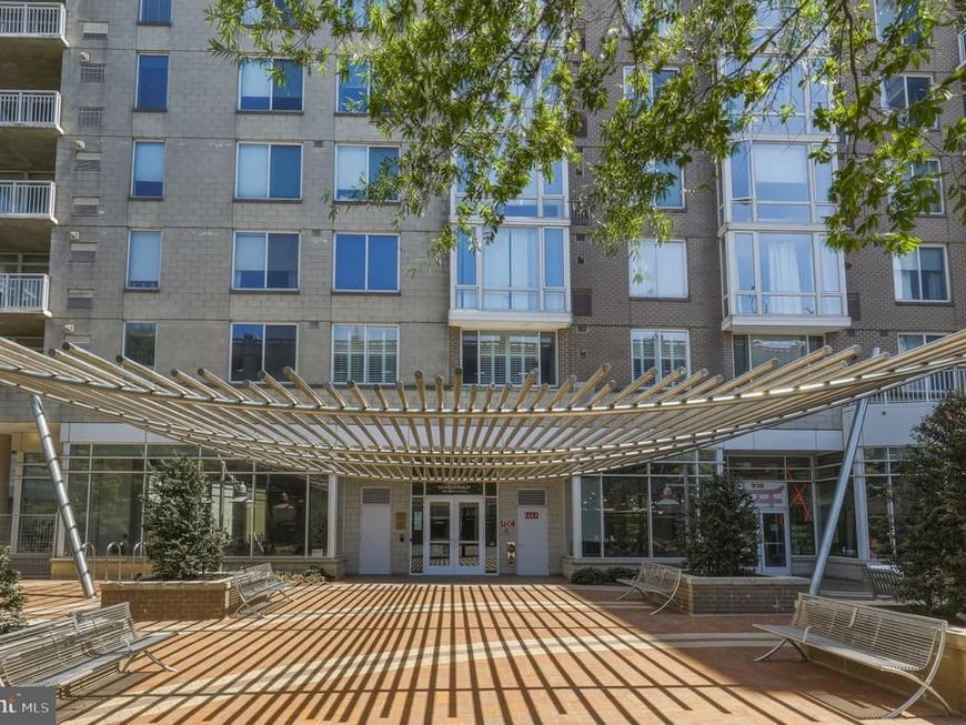 930 Wayne Avenue, Unit 1305, Silver Spring, MD 20910 Main Photo