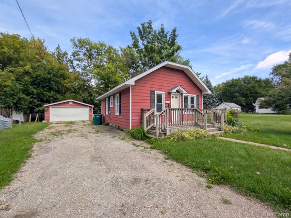 635 Spruce Street , Mt Morris, Mi 48458