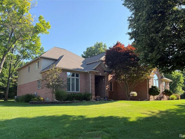 151 Wendover Court , Commerce Township, Mi 48390