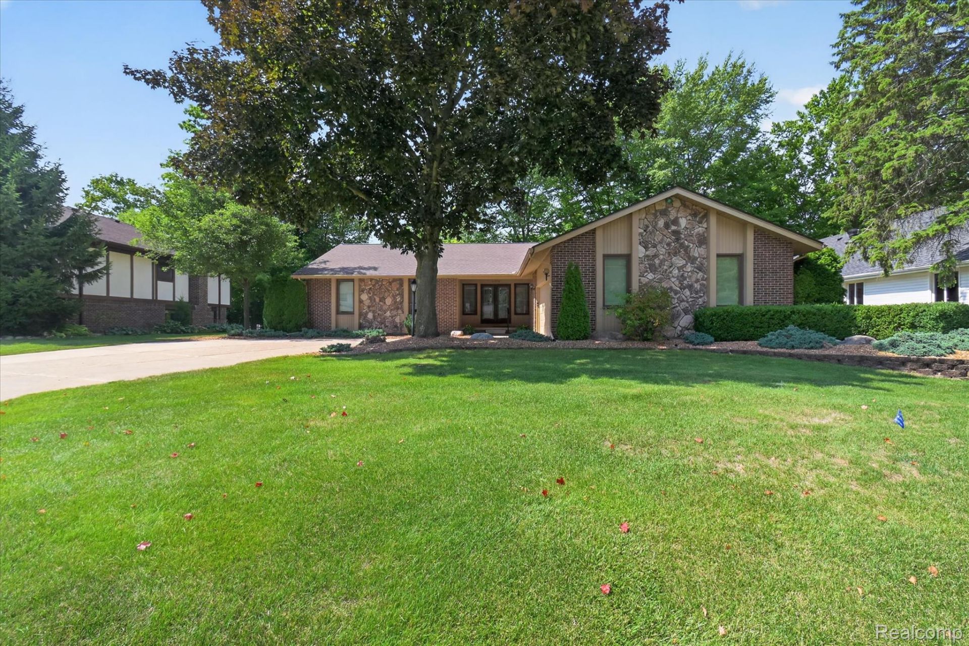 21975 Meridian Lane, Novi, Mi 48375 Main Photo
