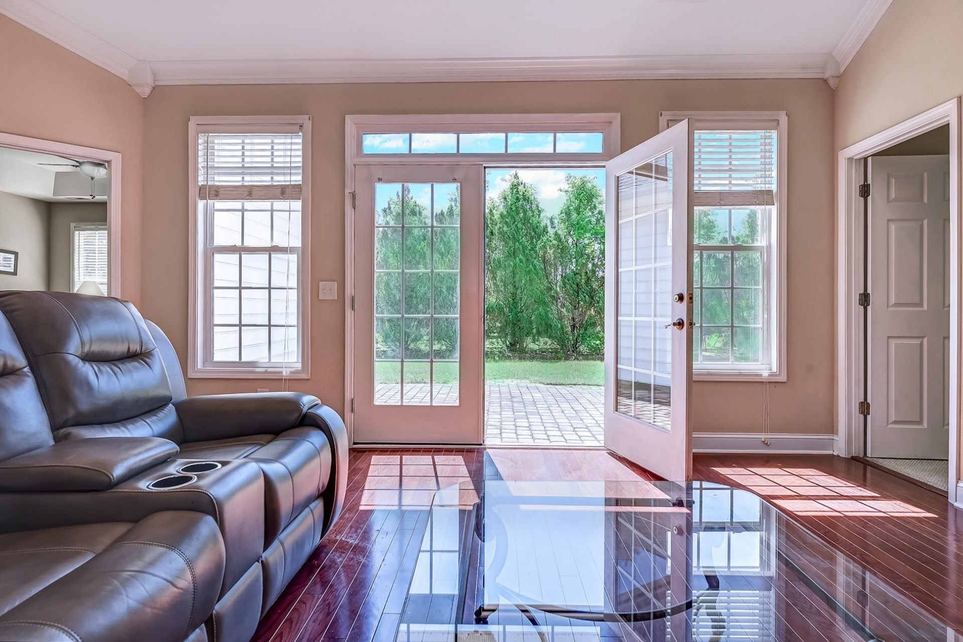 1022 Dublin Dr. Photo 10