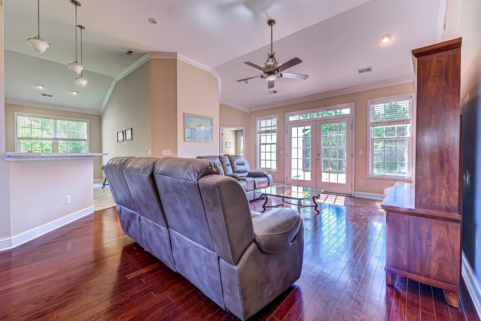 1022 Dublin Dr. Photo 16