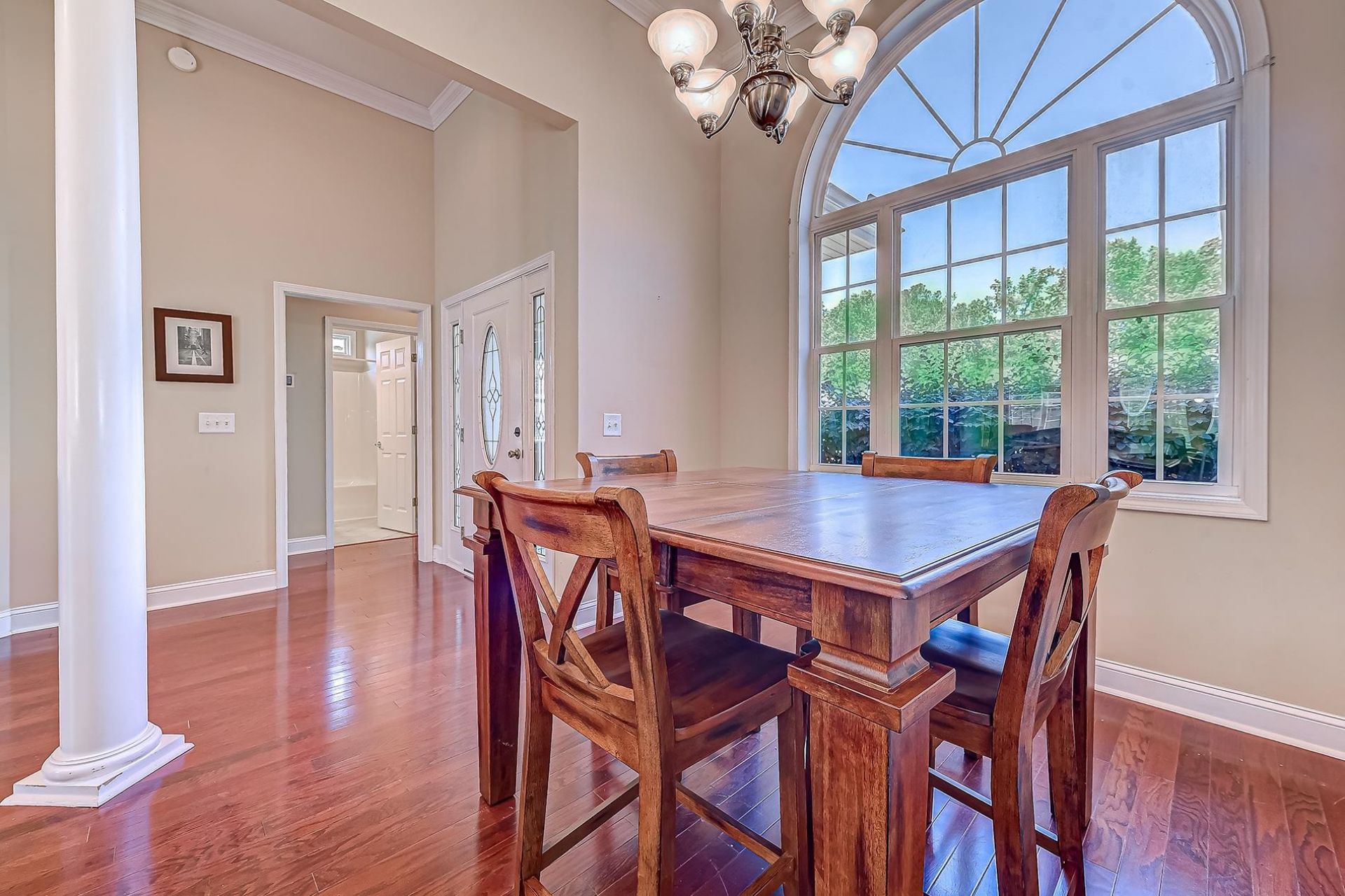 1022 Dublin Dr. Photo 8