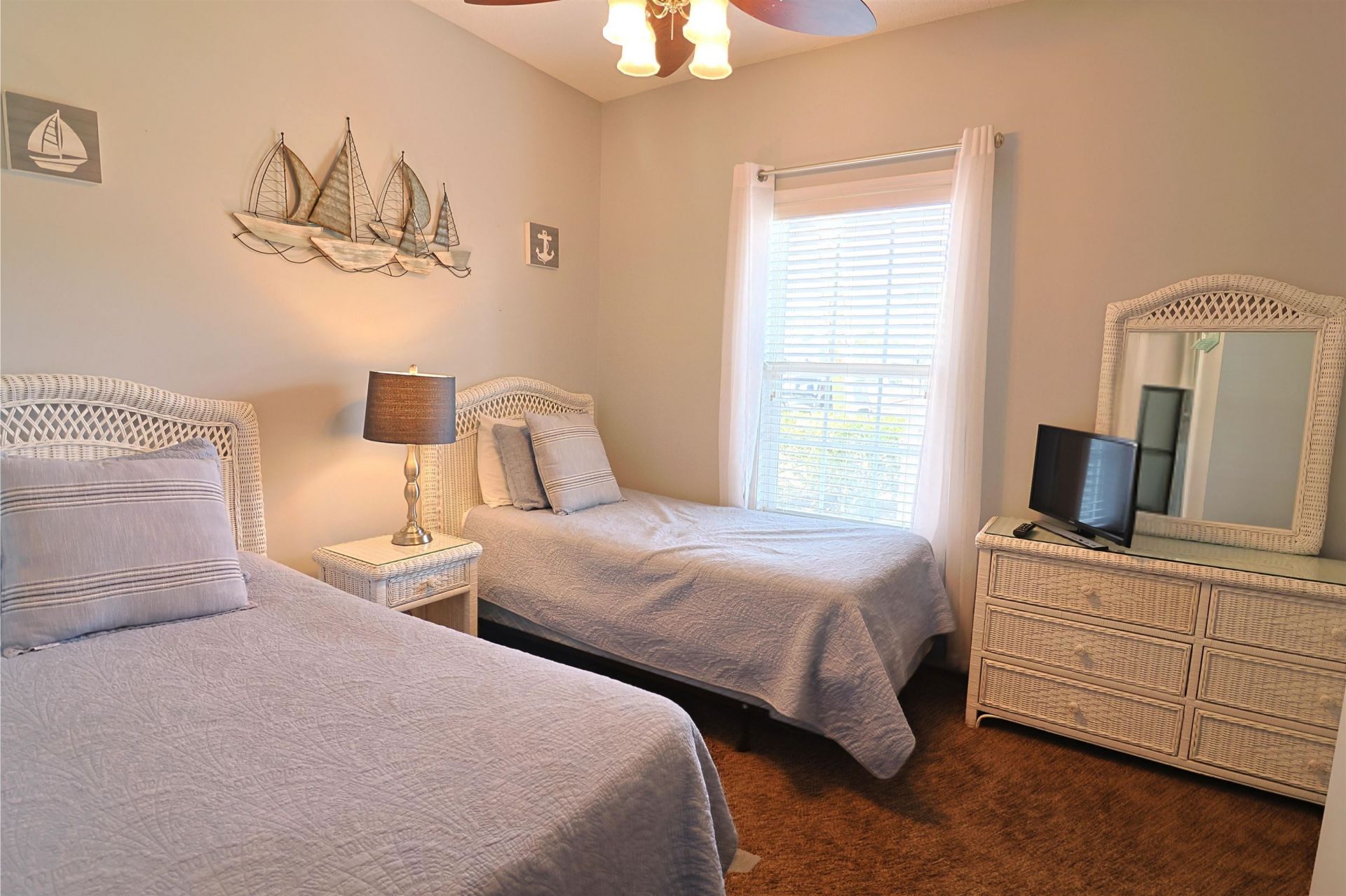 6203 Catalina Dr. Photo 13