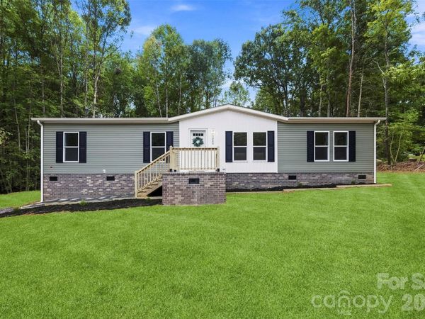 1280 Forest Ridge Road , Bessemer City, NC 28016