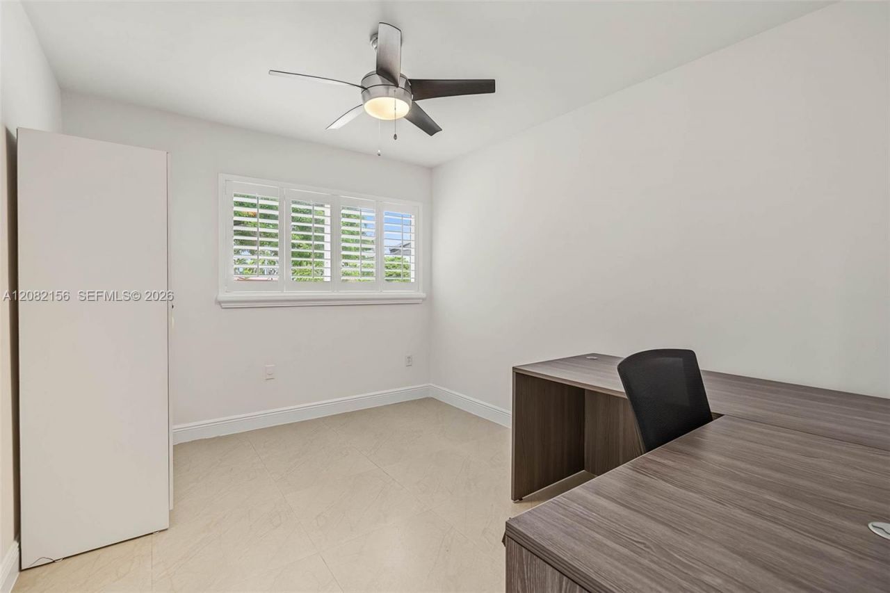 10711 SW 70th St, Miami, FL 33173 Photo