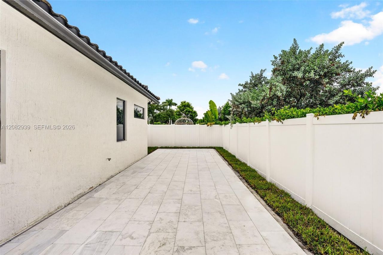 17781 SW 41st St, Miramar, FL 33029 Photo