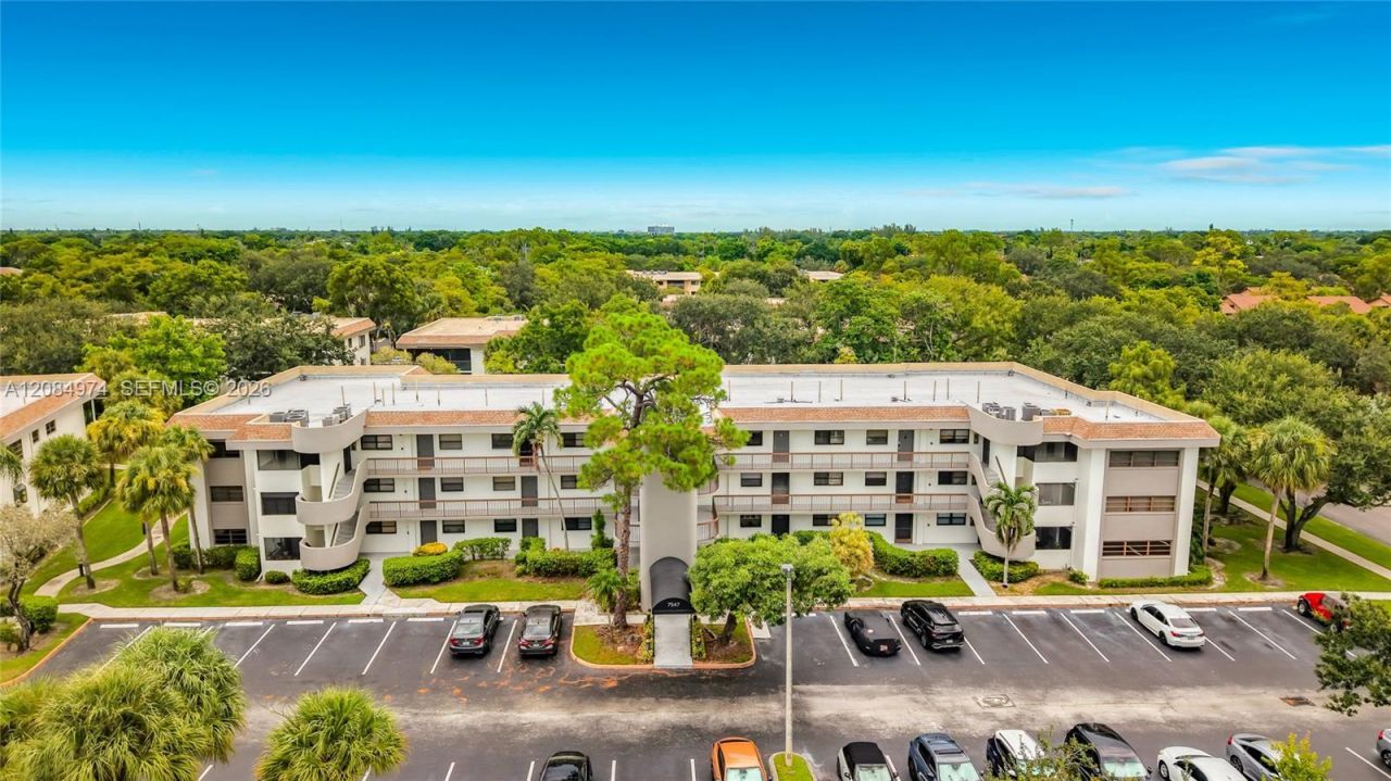 7547 NW 79th Ave, Unit 312, Tamarac, FL 33321 Photo