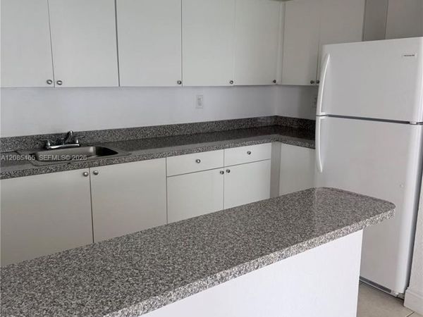 615 NW 177th St , Unit 207, Miami Gardens, FL 33169