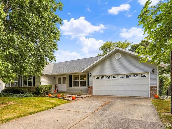 1278 Stephenridge Drive, St Charles, MO 63304