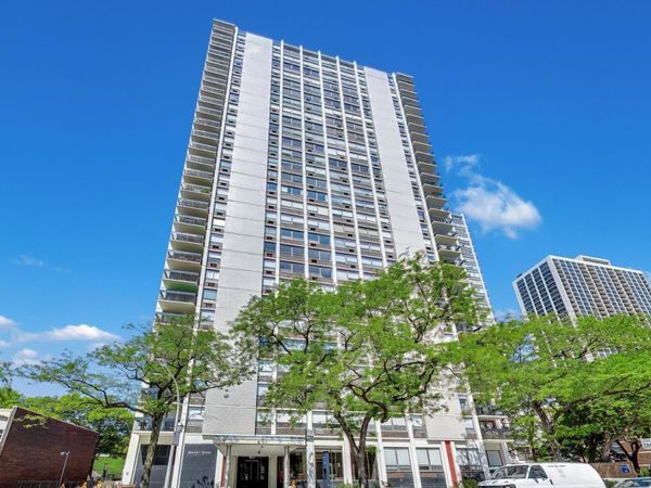 1455 N Sandburg Terrace , Unit 2306B, Chicago, IL 60610