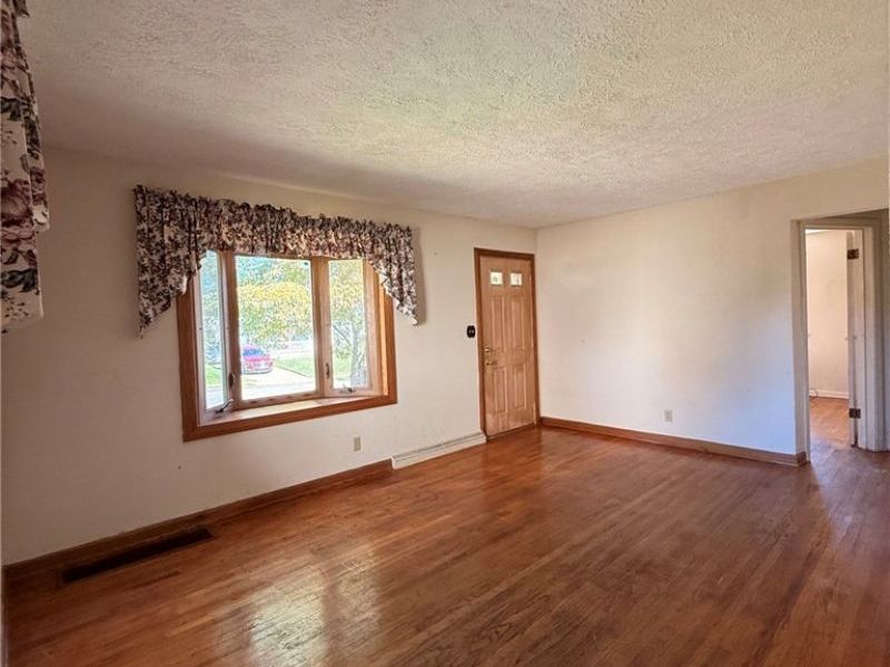 1518 34th Street NE, Canton, OH 44714 Photo 2