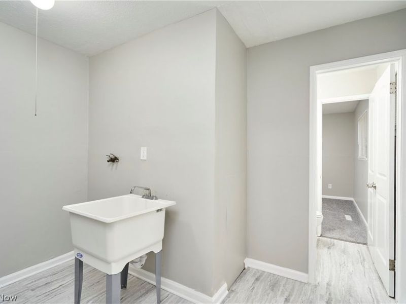 6255 Randolph Road, Bedford Heights, OH 44146 Photo 14