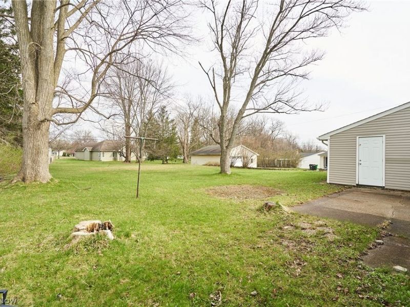 6255 Randolph Road, Bedford Heights, OH 44146 Photo 18