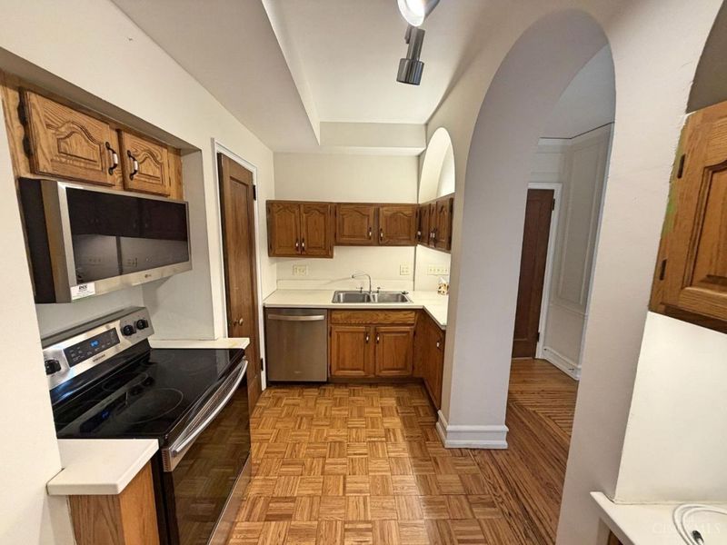 3900 Rose Hill Avenue, Cincinnati, OH 45229 Photo 8