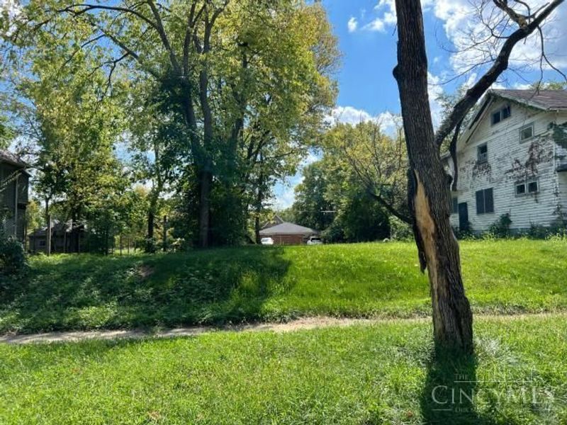 108 Cambridge Avenue, Dayton, OH 45406 Photo 2
