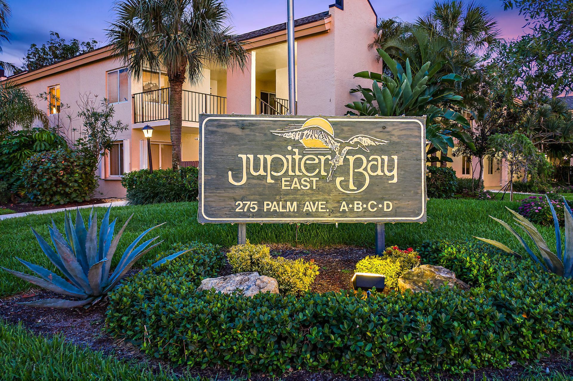 275 Palm Avenue, Unit C302, Jupiter, FL 33477 Photo