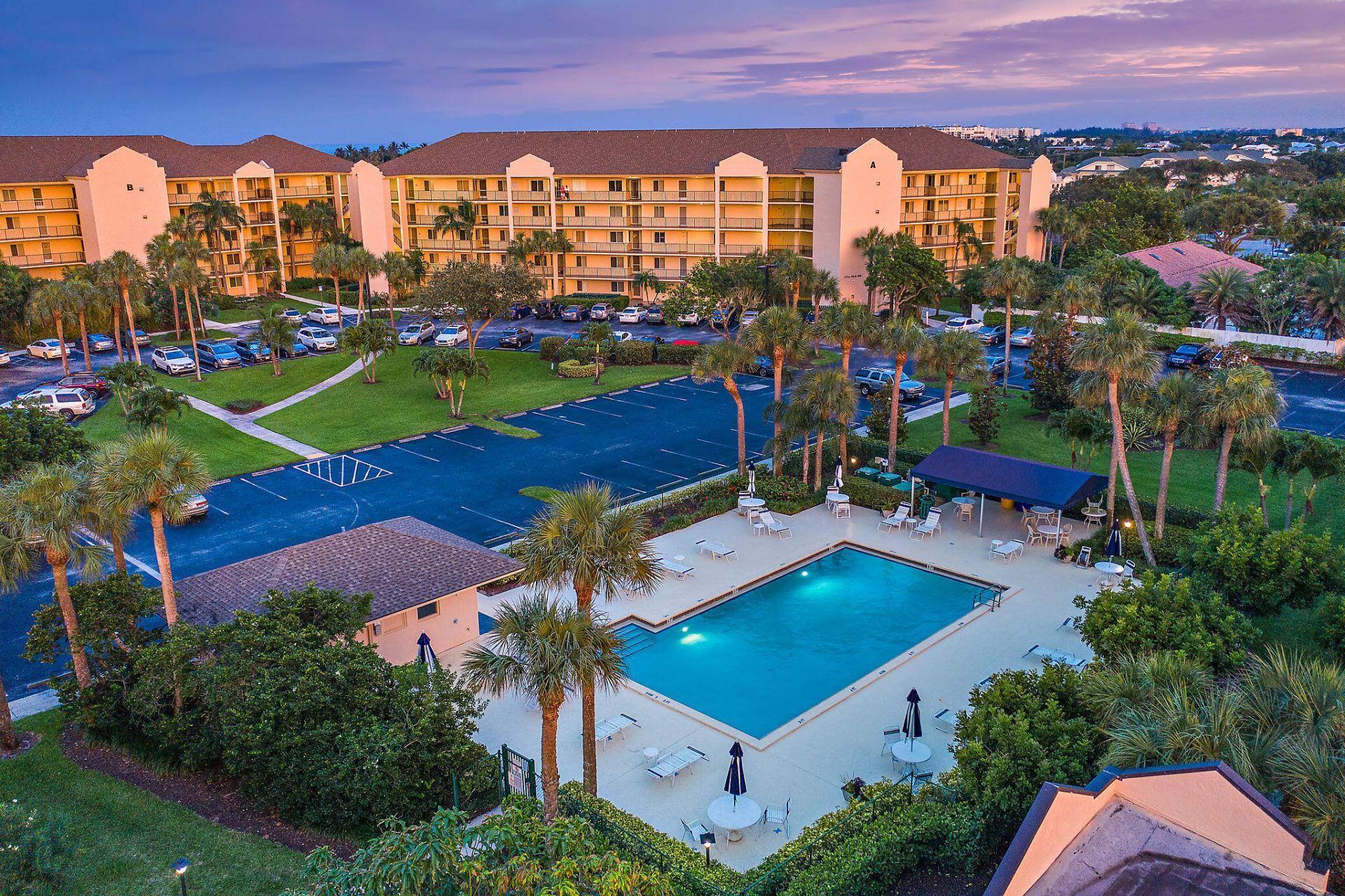 275 Palm Avenue, Unit C302, Jupiter, FL 33477 Photo