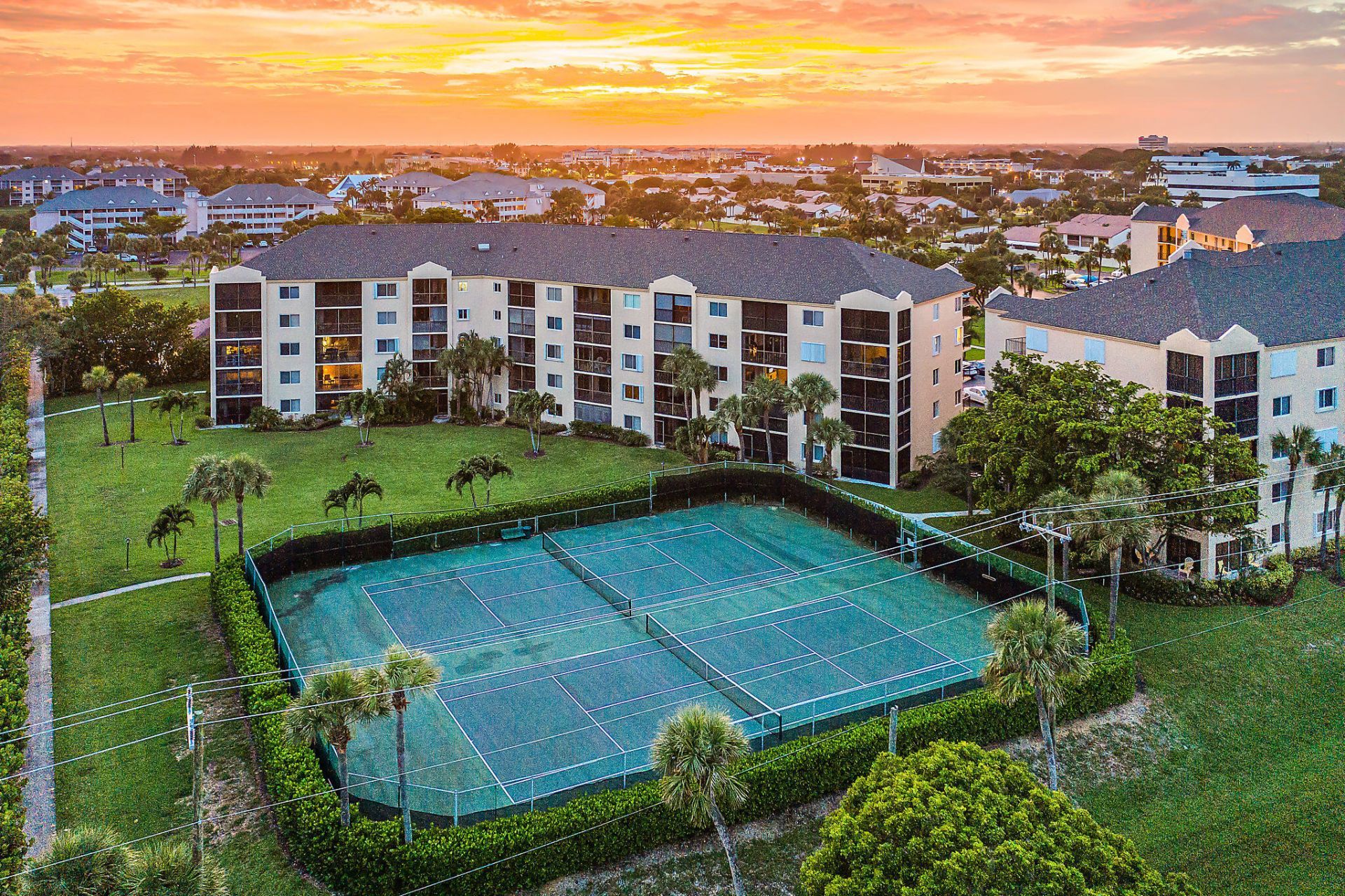 275 Palm Avenue, Unit C302, Jupiter, FL 33477 Photo